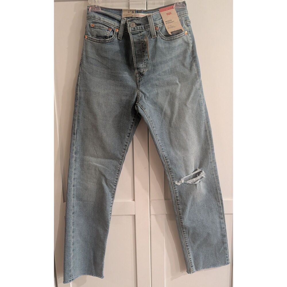 Levi's Wedgie Straight Jeans Night Sight Size 26x28 Regular NWT High Rise Denim